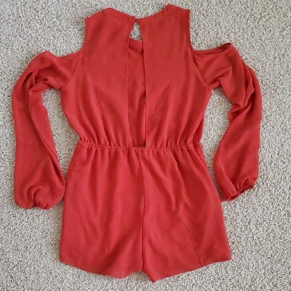 🍊 Naked Zebra Cold Shoulder Romper Red / Orange Open Back - Picture 6 of 6